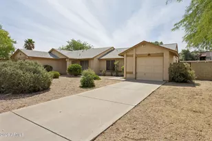 3133 W Runion Dr, Phoenix, AZ 85027 - Photo 2