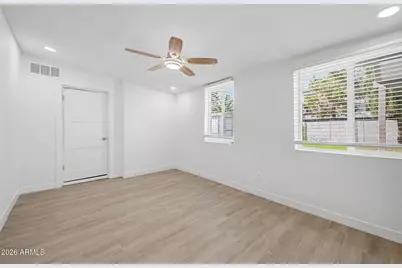 532 E Cheery Lynn Road, Phoenix, AZ 85012 - Photo 30