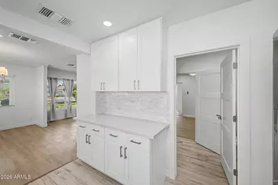 532 E Cheery Lynn Road, Phoenix, AZ 85012 - Photo 18