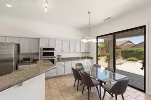 4211 E Kirkland Rd, Phoenix, AZ 85050 - Photo 4