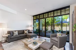 8 E Biltmore Estate, Phoenix, AZ 85016 - Photo 18