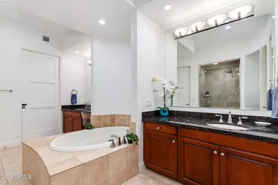 8 E Biltmore Estate #114, Phoenix, AZ 85016 - Photo 26