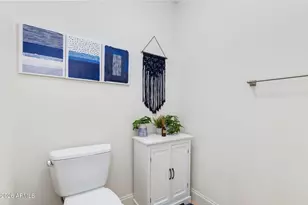 8 E Biltmore Estate, Phoenix, AZ 85016 - Photo 28