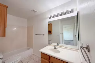 1519 E Desert Ln, Phoenix, AZ 85042 - Photo 6