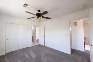 1519 E Desert Ln, Phoenix, AZ 85042 - Photo 12