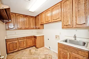 2322 S Rogers Cir, Mesa, AZ 85202 - Photo 16