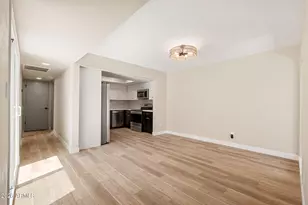 2808 N 61st St, Scottsdale, AZ 85257 - Photo 10