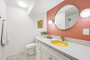 2207 S Sierra Vista Dr, Tempe, AZ 85282 - Photo 20