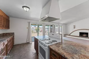 4717 N 79th Ln, Phoenix, AZ 85033 - Photo 10