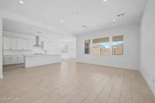 15819 W Desert Hollow Dr, Surprise, AZ 85387 - Photo 6
