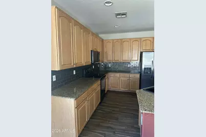 11864 W Monte Vista Road, Avondale, AZ 85392 - Photo 6