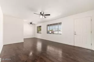 5635 N 35th Dr, Phoenix, AZ 85019 - Photo 4