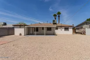5635 N 35th Dr, Phoenix, AZ 85019 - Photo 24