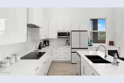 2940 E South Mountain Avenue, Phoenix, AZ 85042 - Photo 6
