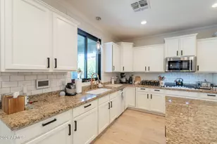 3852 E Comstock Dr, Gilbert, AZ 85296 - Photo 14