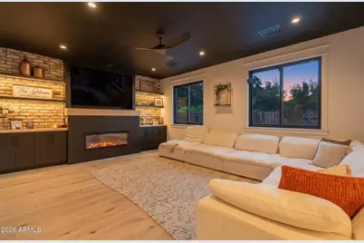 3852 E Comstock Drive, Gilbert, AZ 85296 - Photo 2