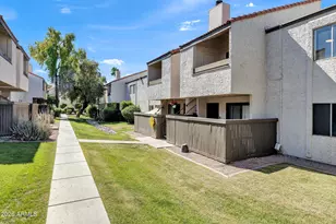 2938 N 61st Pl, Scottsdale, AZ 85251 - Photo 4