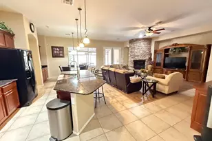 1928 W Spur Dr, Phoenix, AZ 85085 - Photo 12