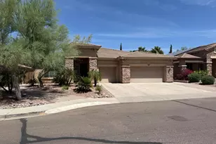 1928 W Spur Dr, Phoenix, AZ 85085 - Photo 2