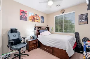 16922 S Cedarwood Ln, Phoenix, AZ 85048 - Photo 28