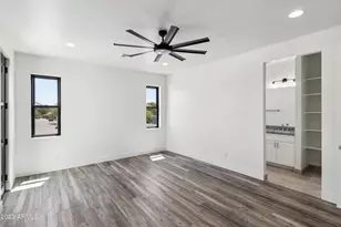 902 W Hazelwood St, Phoenix, AZ 85013 - Photo 18