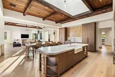 4901 E Berneil Drive, Paradise Valley, AZ 85253 - Photo 2