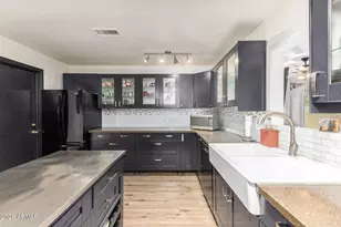 617 E Ellis Dr, Tempe, AZ 85282 - Photo 16