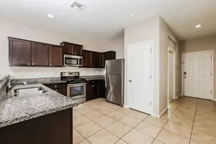 4216 S 82nd Ln, Phoenix, AZ 85043 - Photo 8