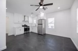4130 N Longview Ave, Phoenix, AZ 85014 - Photo 4