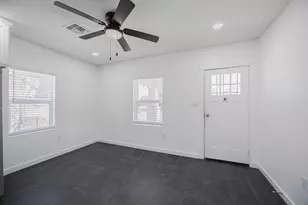 4130 N Longview Ave, Phoenix, AZ 85014 - Photo 6