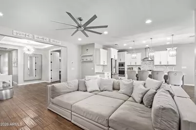 18735 W San Juan Avenue, Litchfield Park, AZ 85340 - Photo 4