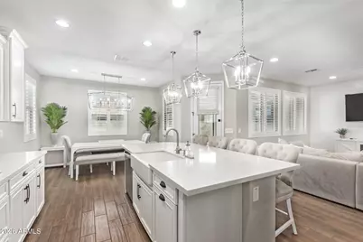 18735 W San Juan Avenue, Litchfield Park, AZ 85340 - Photo 6