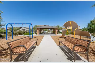 18735 W San Juan Avenue, Litchfield Park, AZ 85340 - Photo 26