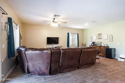 308 W Pacific Drive, Casa Grande, AZ 85122 - Photo 8