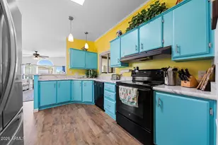 17200 W Bell Rd, Surprise, AZ 85374 - Photo 14