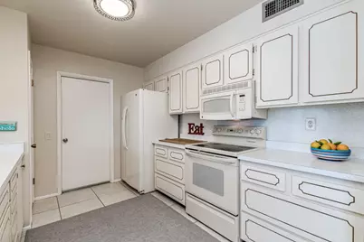 10441 W Burns Drive, Sun City, AZ 85351 - Photo 14