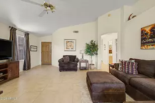 10729 W Irma Ln, Sun City, AZ 85373 - Photo 8