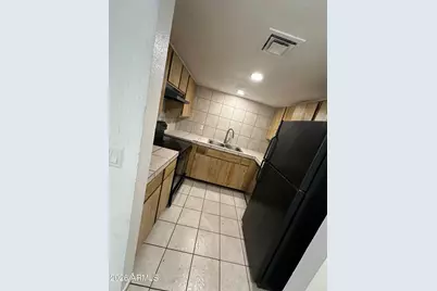 2808 N 43rd #B, Phoenix, AZ 85009 - Photo 2