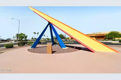 10535 W Prairie Hills Circle, Sun City, AZ 85351 - Photo 38