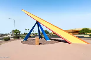 10535 W Prairie Hills Cir, Sun City, AZ 85351 - Photo 38