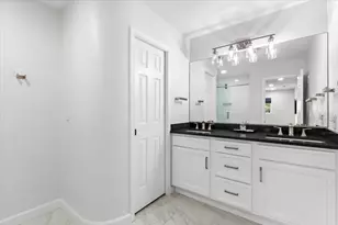 10628 E Cinnabar Ave, Scottsdale, AZ 85258 - Photo 18