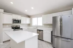 2415 E Browning Pl, Chandler, AZ 85286 - Photo 8