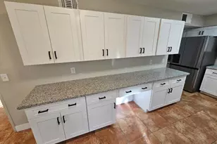 8702 W Pinnacle Peak Rd, Peoria, AZ 85383 - Photo 6