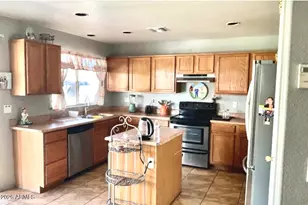 8565 W Monte Vista Rd, Phoenix, AZ 85037 - Photo 6