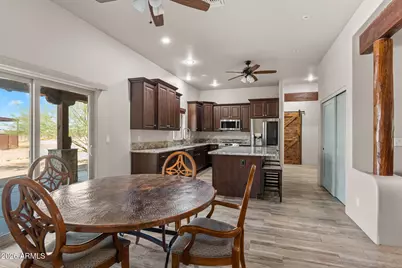 22544 W Barwick Drive, Wittmann, AZ 85361 - Photo 10
