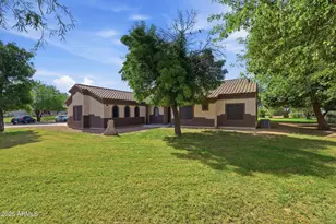 4881 E Rogers Ln, San Tan Valley, AZ 85140 - Photo 16