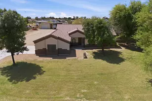 4881 E Rogers Ln, San Tan Valley, AZ 85140 - Photo 2