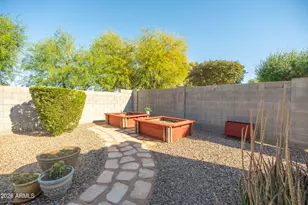 35471 N Bandolier Dr, San Tan Valley, AZ 85144 - Photo 38