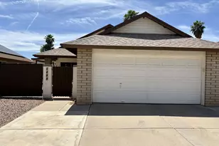 1833 E Bluefield Ave, Phoenix, AZ 85022 - Photo 2