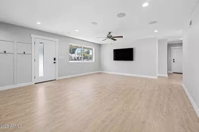 106 E Indigo Street, Mesa, AZ 85201 - Photo 6